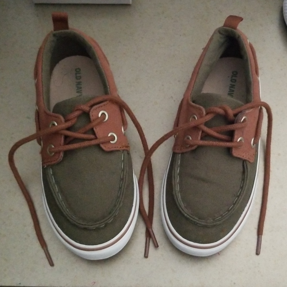 Olvie Green Old Navy Shoes
